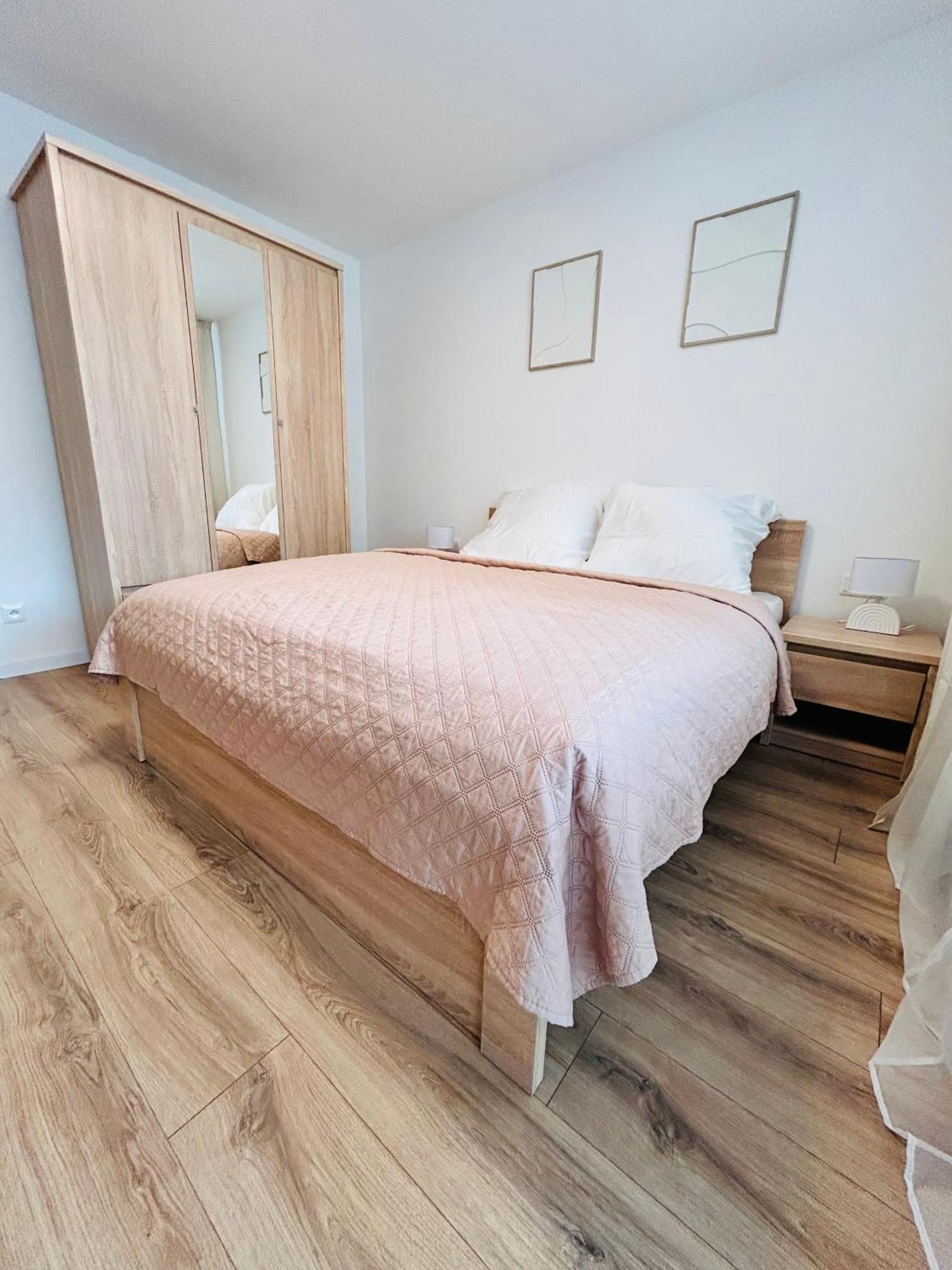 Apartman Novumspot Presov Luaran gambar